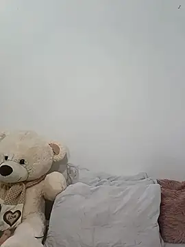 Snapshot of jamila_zair chatting on May 28, 2026, 2:14 pm jamila zair online show from May 28, 2026, 2:14 pm