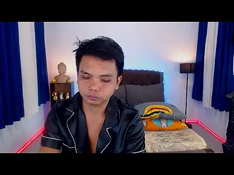 Snapshot of XExtraServiceManX chatting on October 18, 2025, 11:55 am XExtraServiceManX online show from October 18, 2025, 11:55 am