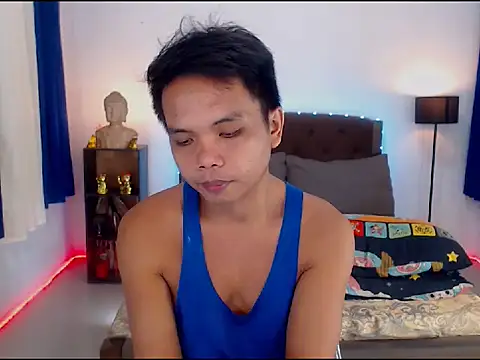 Snapshot of XExtraServiceManX chatting on October 26, 2025, 3:29 pm XExtraServiceManX online show from October 26, 2025, 3:29 pm