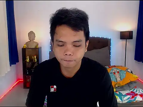 Snapshot of XExtraServiceManX chatting on October 28, 2025, 7:38 pm XExtraServiceManX online show from October 28, 2025, 7:38 pm