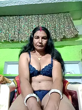 Snapshot of ZIVAA chatting on February 8, 2026, 11:13 am ZIVAA online show from February 8, 2026, 11:13 am