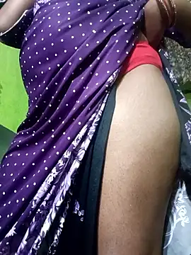 Snapshot of ZIVAA chatting on April 13, 2026, 12:10 pm ZIVAA online show from April 13, 2026, 12:10 pm