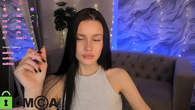 Aria Mila online show from January 19, 2026, 11:58 am