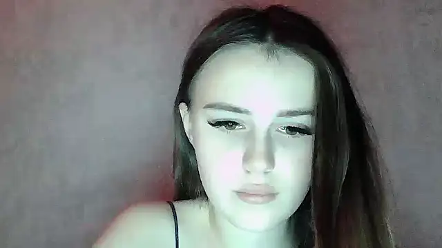 SweetLoraa online show from March 25, 2026, 8:26 pm