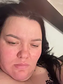 SunnyLeila2101 online show from December 1, 2025, 8:25 pm