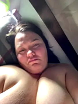 SunnyLeila2101 online show from December 18, 2025, 4:07 am