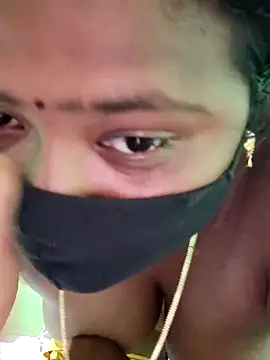 Snapshot of Tamilreethu chatting on September 17, 2025, 6:42 pm Tamilreethu online show from September 17, 2025, 6:42 pm