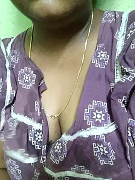 Snapshot of Tamilreethu chatting on September 28, 2025, 4:45 pm Tamilreethu online show from September 28, 2025, 4:45 pm