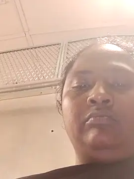 Snapshot of Tamilreethu chatting on October 8, 2025, 9:23 pm Tamilreethu online show from October 8, 2025, 9:23 pm