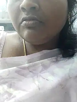 Snapshot of Tamilreethu chatting on October 9, 2025, 2:15 pm Tamilreethu online show from October 9, 2025, 2:15 pm