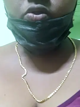 Snapshot of Tamilreethu chatting on October 12, 2025, 9:14 pm Tamilreethu online show from October 12, 2025, 9:14 pm