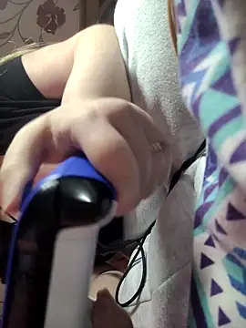 itsCuteTits online show from November 9, 2025, 12:47 pm