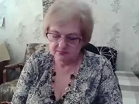 Renata62011 online show from May 9, 2026, 12:10 pm
