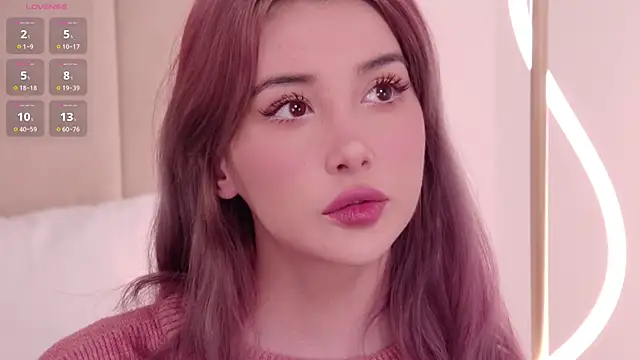 Nesolla online show from November 24, 2025, 1:22 pm