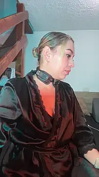 Snapshot of Moon_Blake chatting on February 9, 2026, 2:04 am Moon Blake online show from February 9, 2026, 2:04 am