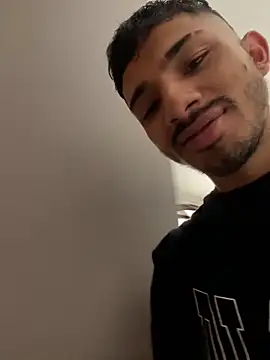 Snapshot of ArturoCardona_ chatting on February 11, 2026, 4:34 pm ArturoCardona online show from February 11, 2026, 4:34 pm