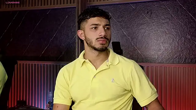 Snapshot of ArturoCardona_ chatting on February 20, 2026, 5:13 pm ArturoCardona online show from February 20, 2026, 5:13 pm