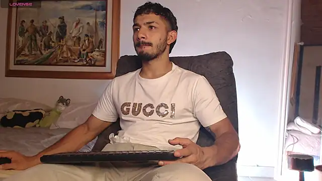 Snapshot of ArturoCardona_ chatting on February 25, 2026, 8:57 am ArturoCardona online show from February 25, 2026, 8:57 am