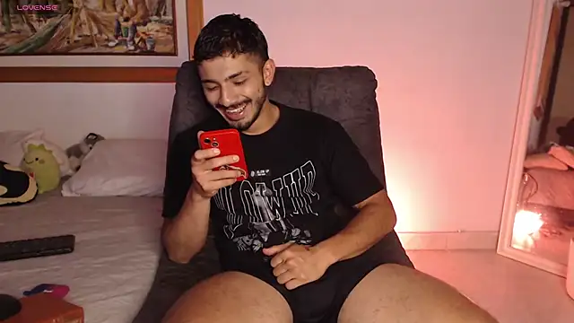 Snapshot of ArturoCardona_ chatting on February 27, 2026, 11:38 pm ArturoCardona online show from February 27, 2026, 11:38 pm