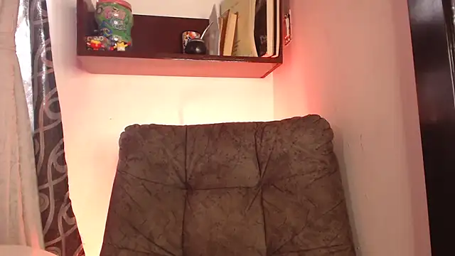 Snapshot of ArturoCardona_ chatting on April 16, 2026, 2:40 pm ArturoCardona online show from April 16, 2026, 2:40 pm