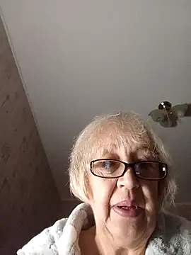 Anatolia5961 online show from December 14, 2025, 2:06 am