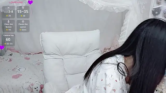 9aunatiis online show from February 3, 2026, 1:05 pm