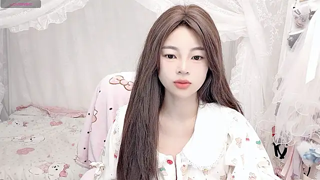 9aunatiis online show from February 8, 2026, 7:39 pm