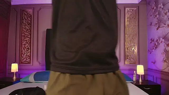 KingStark  online show from November 25, 2025, 10:48 am