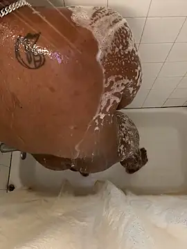 KeYBuMp323 online show from October 1, 2025, 2:28 am