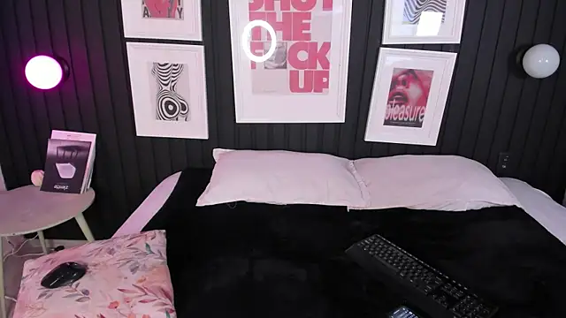 Snapshot of Odette_bulgari chatting on November 14, 2025, 11:20 am Odette bulgari online show from November 14, 2025, 11:20 am