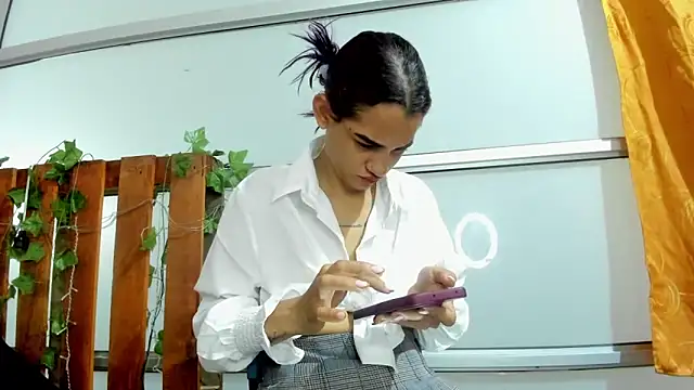 cris dulce online show from April 15, 2026, 7:58 pm