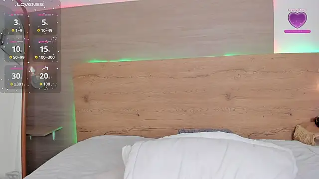 Jasmin hamdan online show from September 12, 2025, 7:14 pm