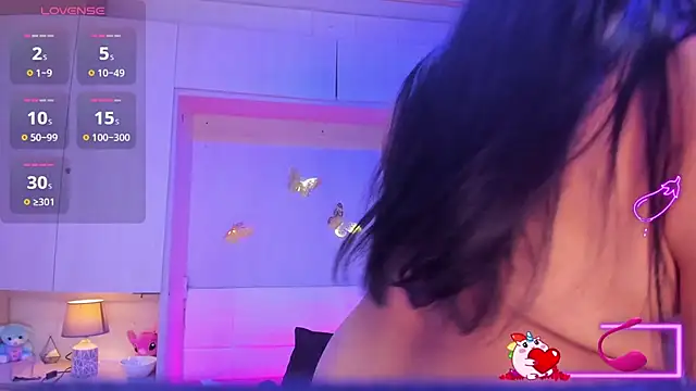 LilyWhitney online show from February 5, 2026, 4:17 am