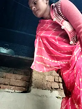 Snapshot of Sanjna_cuty chatting on December 15, 2025, 1:32 am Sanjna cuty online show from December 15, 2025, 1:32 am