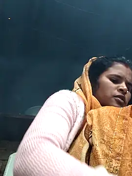 Snapshot of Sanjna_cuty chatting on January 19, 2026, 2:04 am Sanjna cuty online show from January 19, 2026, 2:04 am