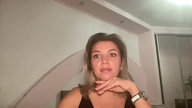 Snapshot of Beautysoul_ chatting on October 2, 2025, 3:52 pm Beautysoul  online show from October 2, 2025, 3:52 pm