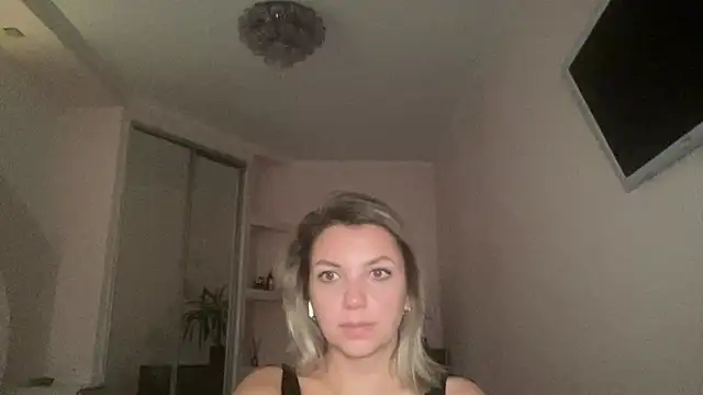 Snapshot of Beautysoul_ chatting on October 3, 2025, 7:55 pm Beautysoul  online show from October 3, 2025, 7:55 pm