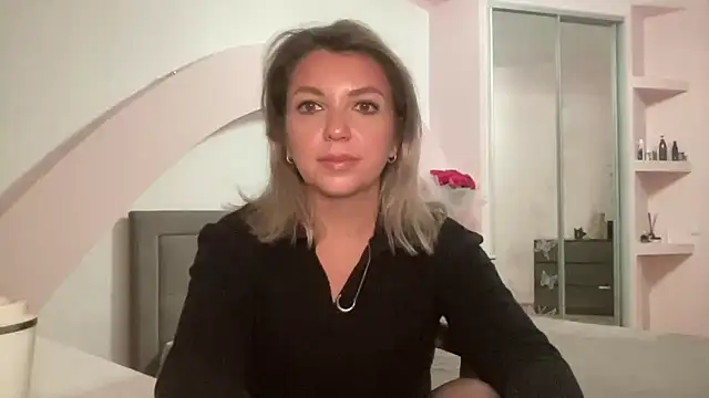 Snapshot of Beautysoul_ chatting on October 11, 2025, 3:21 pm Beautysoul  online show from October 11, 2025, 3:21 pm