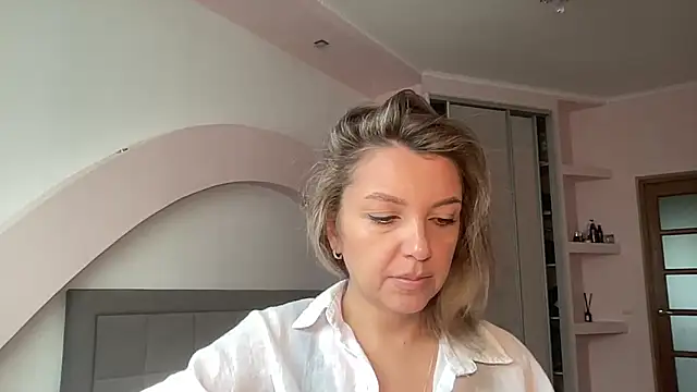 Snapshot of Beautysoul_ chatting on October 12, 2025, 8:57 am Beautysoul  online show from October 12, 2025, 8:57 am