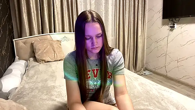 SoSweetGirl online show from November 4, 2025, 1:10 pm