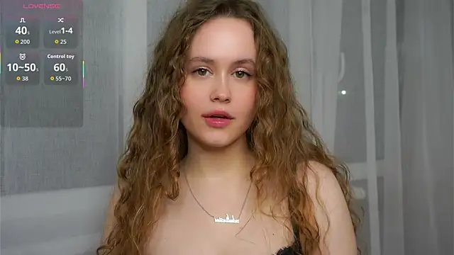 SusannaScholler online show from December 20, 2025, 9:55 pm