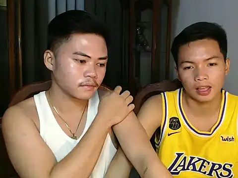 hot emman online show from September 17, 2025, 3:46 pm