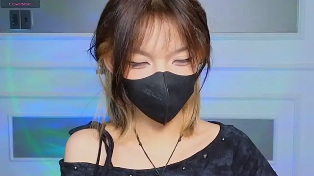      Panda      online show from April 7, 2026, 6:52 pm