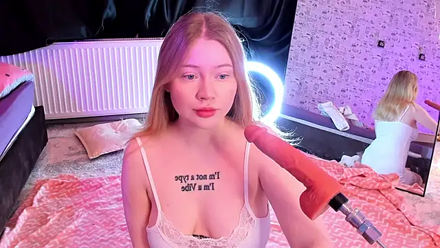 Lillie Berry online show from January 10, 2026, 4:47 am