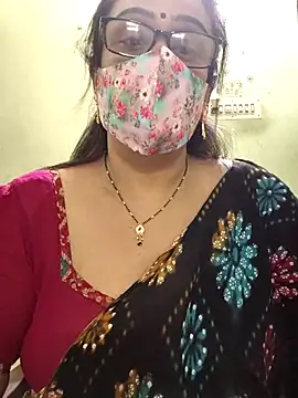 Snapshot of sweet-lotus chatting on April 27, 2026, 5:27 am sweet-lotus online show from April 27, 2026, 5:27 am