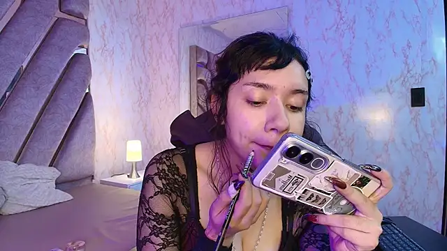 Snapshot of redd_pandaa chatting on May 10, 2026, 3:44 am redd pandaa online show from May 10, 2026, 3:44 am