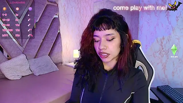 Snapshot of redd_pandaa chatting on May 12, 2026, 3:14 am redd pandaa online show from May 12, 2026, 3:14 am