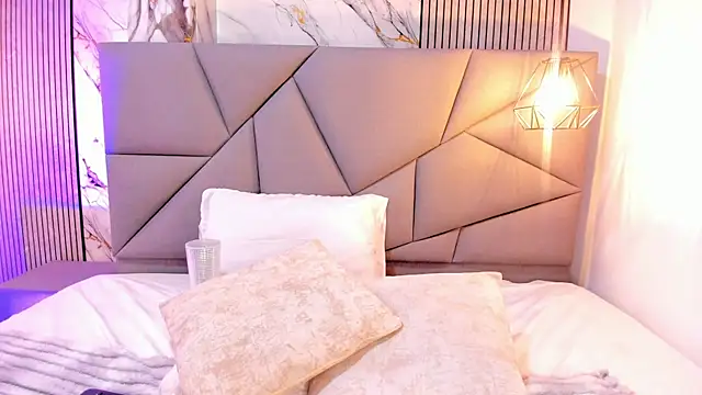 Snapshot of Tatihornyy chatting on April 1, 2026, 1:41 pm Tatihornyy online show from April 1, 2026, 1:41 pm