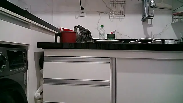 Snapshot of misticamey chatting on November 7, 2025, 5:24 pm misticamey online show from November 7, 2025, 5:24 pm