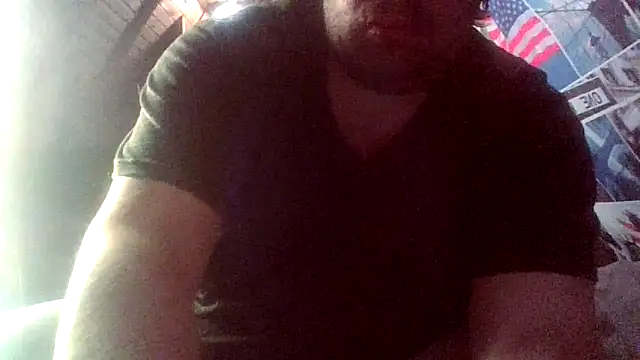 chubbyDavid1998 online show from November 11, 2025, 8:09 pm